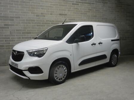 VAUXHALL COMBO 1.5 Turbo D 2000 Sportive